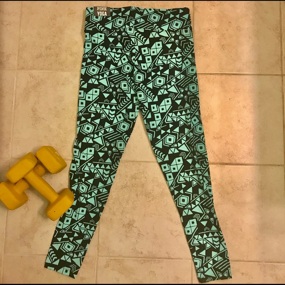 Victoria’s Secret yoga pants 🧘‍♀️